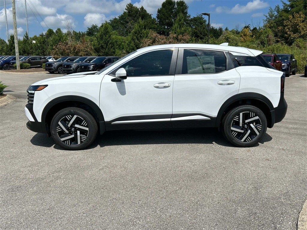 2025 Nissan Kicks SV photo 4