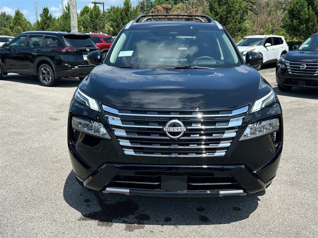 2025 Nissan Rogue Platinum photo 2