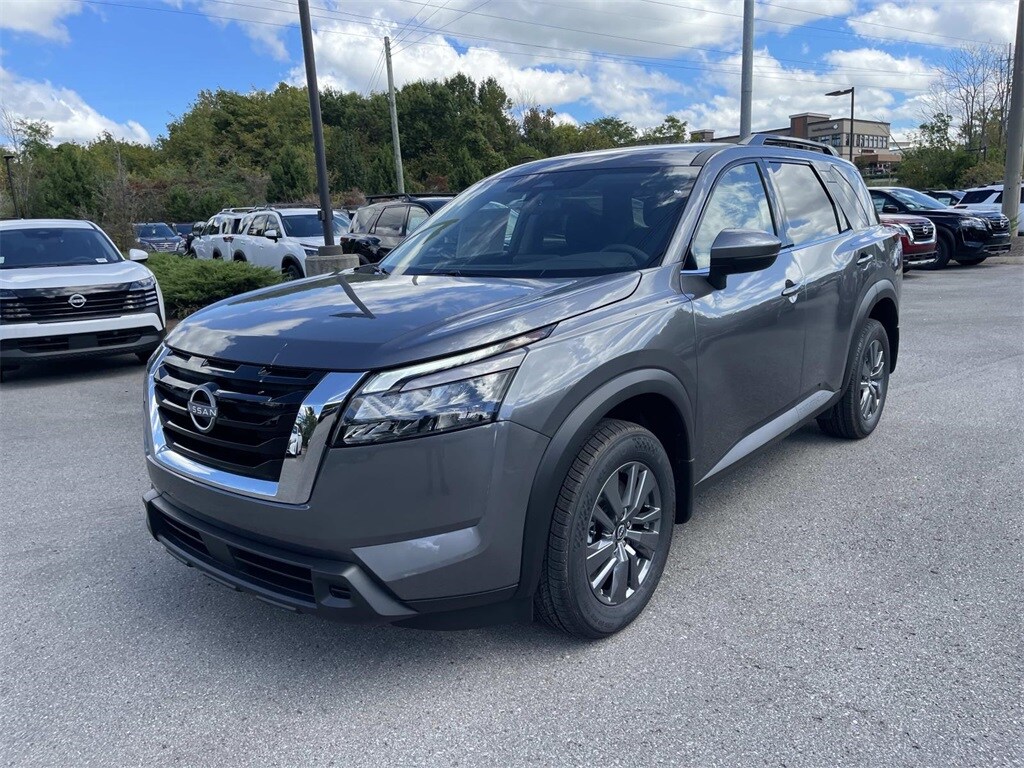 2025 Nissan Pathfinder SV photo 3