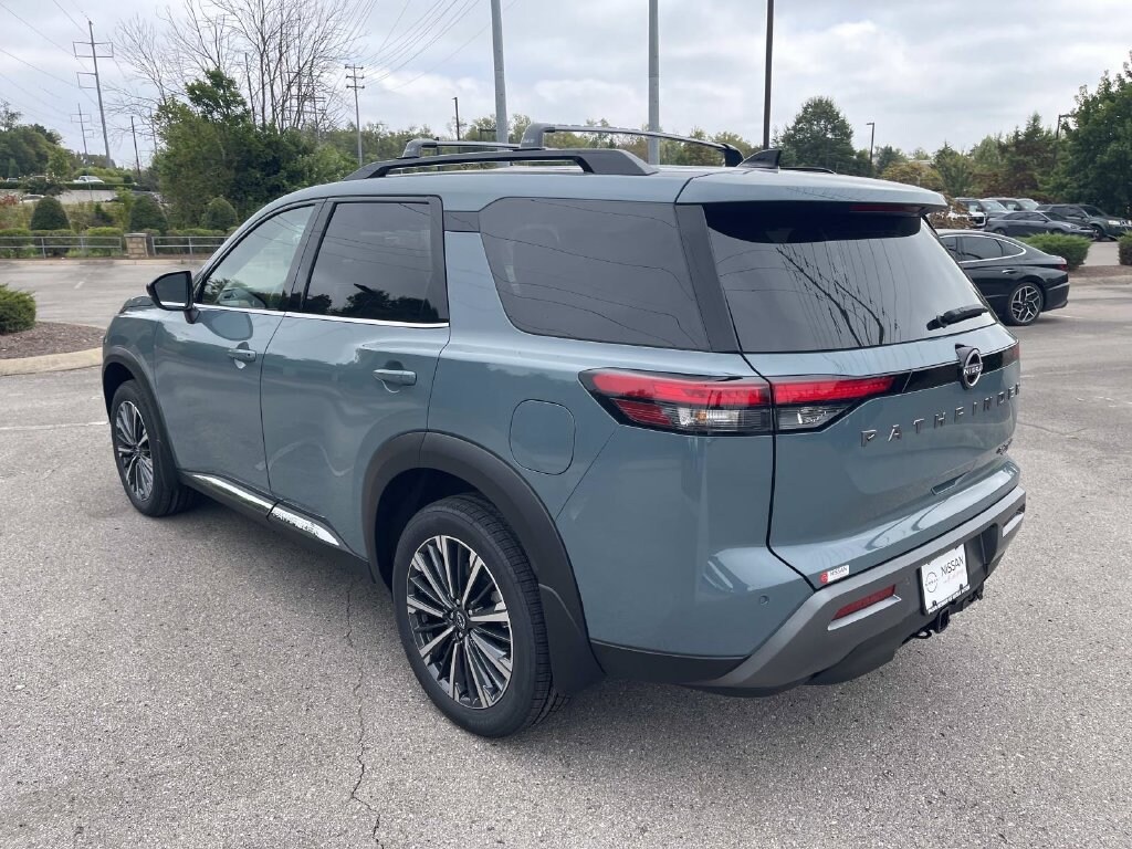 New 2026 Nissan Pathfinder Platinum SUV