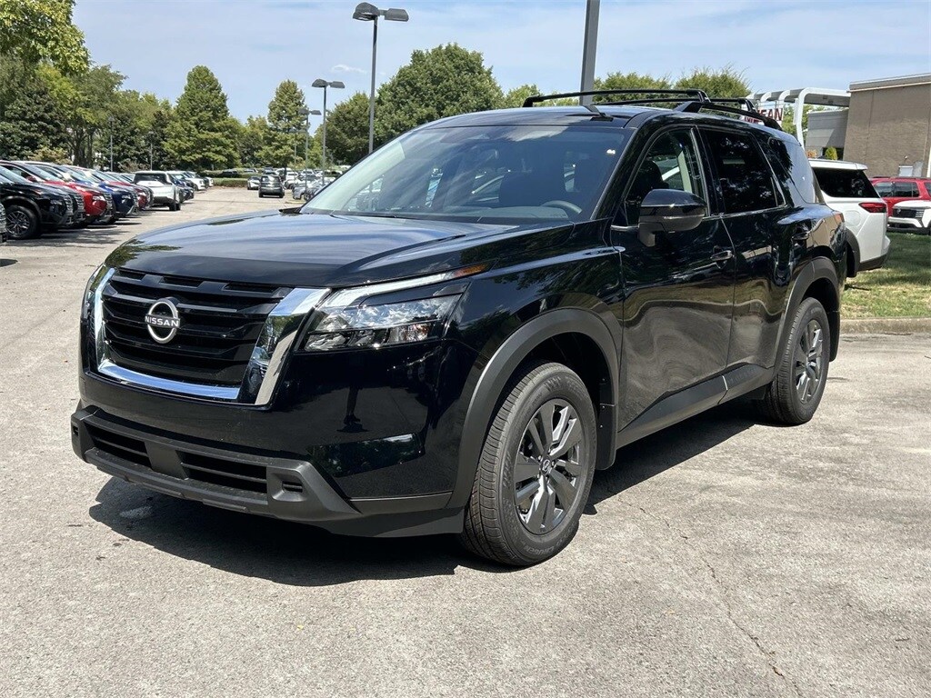2025 Nissan Pathfinder SV photo 3