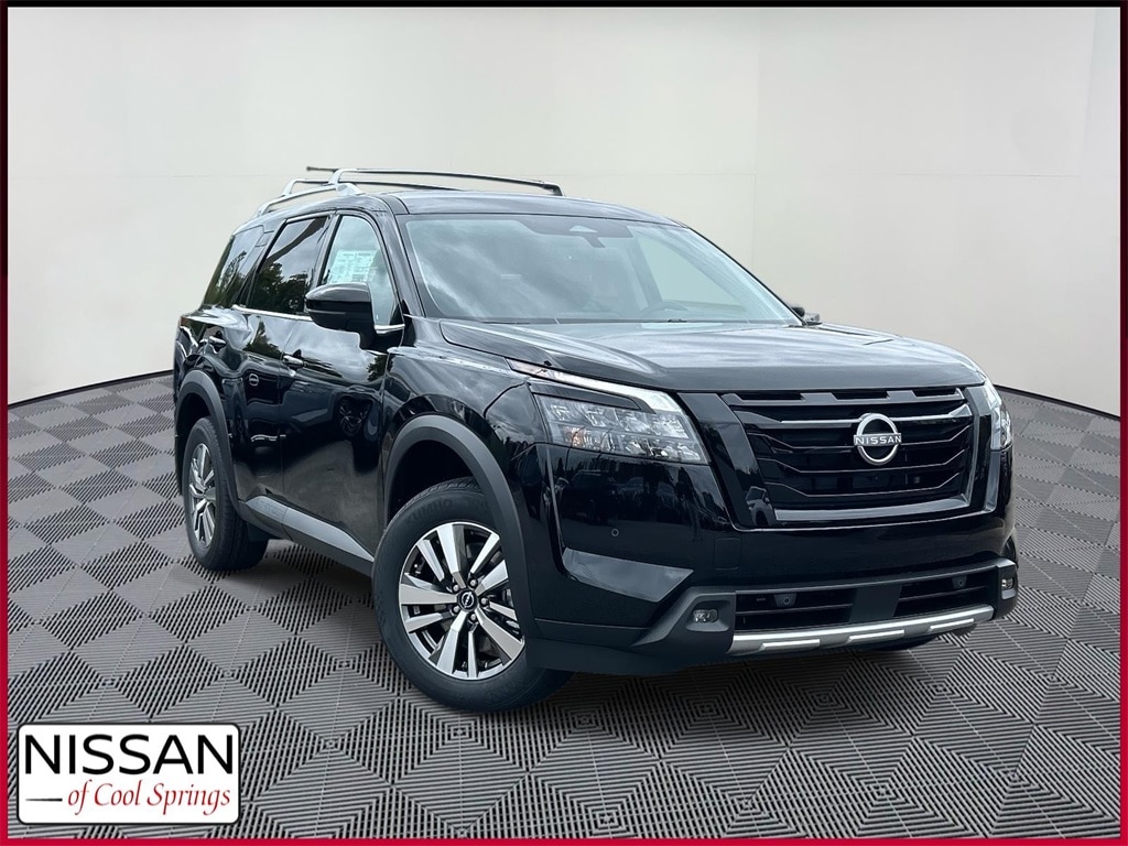 2025 Nissan Pathfinder SL's photo