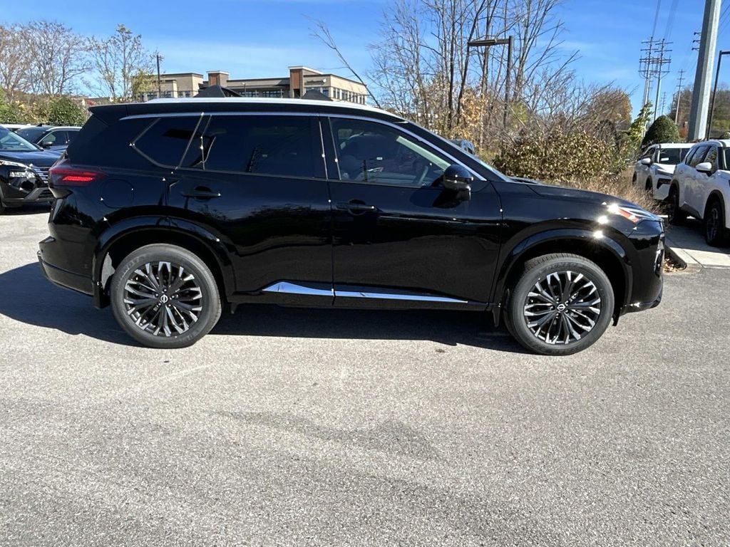2026 Nissan Rogue Platinum - Photo 8