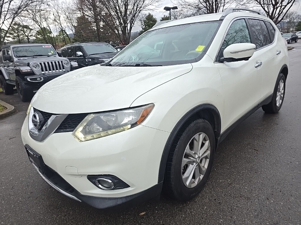 Used 2015 Nissan Rogue SV SUV