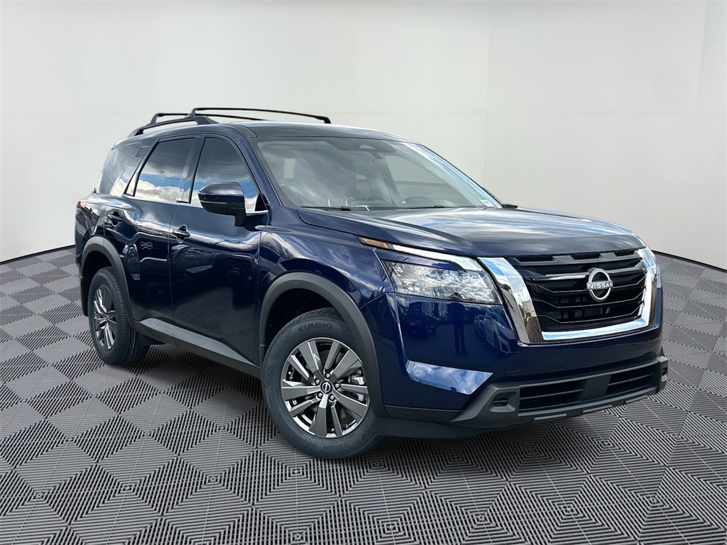 2025 Nissan Pathfinder SV's photo