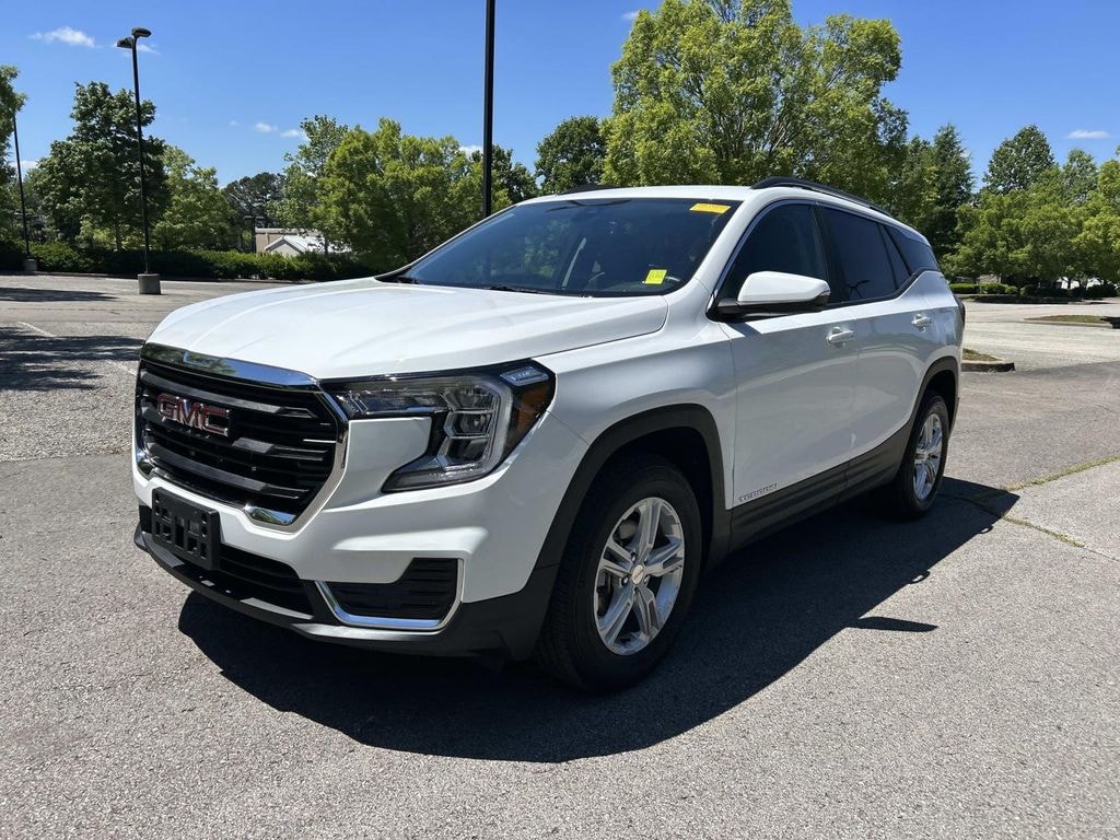 Used 2024 GMC Terrain SLE SUV