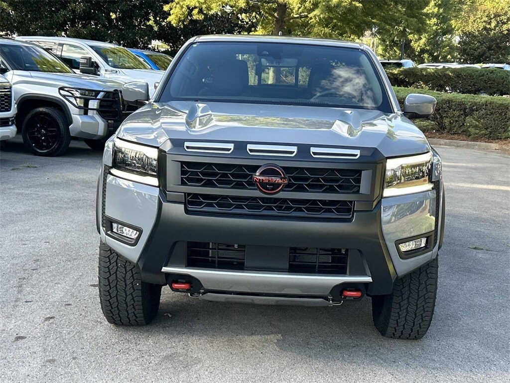 2026 Nissan Frontier PRO-4X photo 2