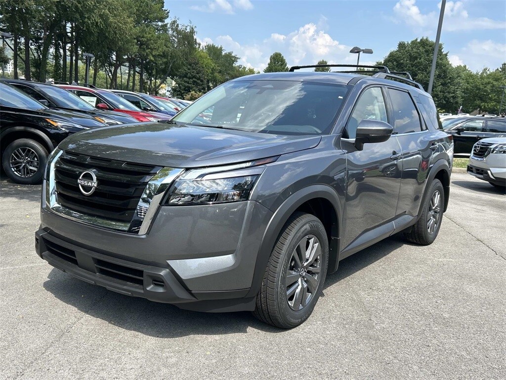 2025 Nissan Pathfinder SV photo 3