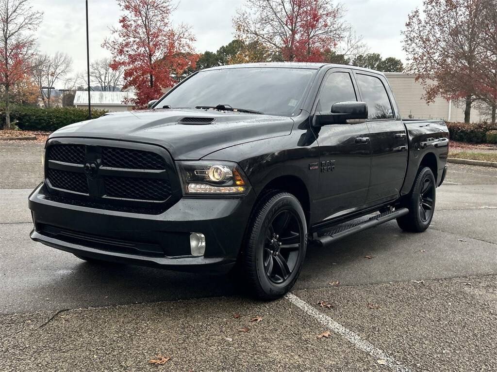 2017 Ram 1500 Sport photo 2