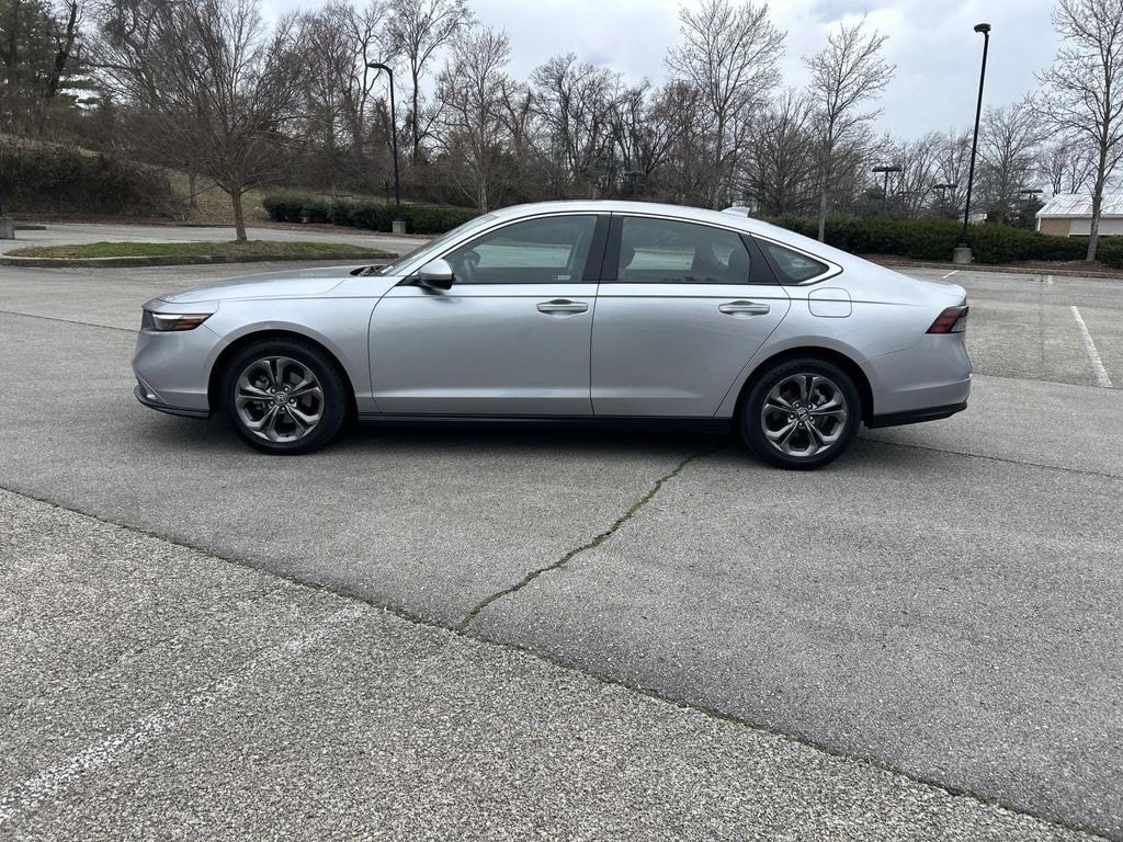 Used 2024 Honda Accord EX Sedan