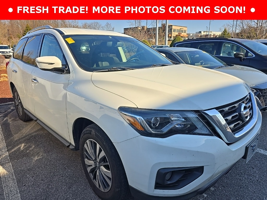 2019 Nissan Pathfinder SV