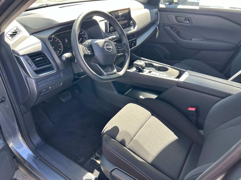 2026 Nissan Rogue S - Photo 13