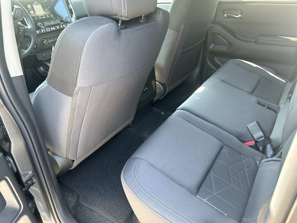 2026 Nissan Frontier SV - Photo 21