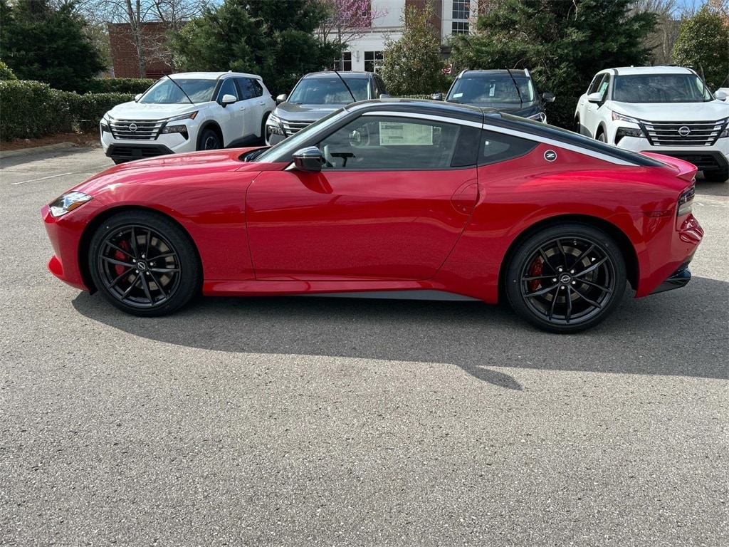 2025 Nissan Z Performance photo 4