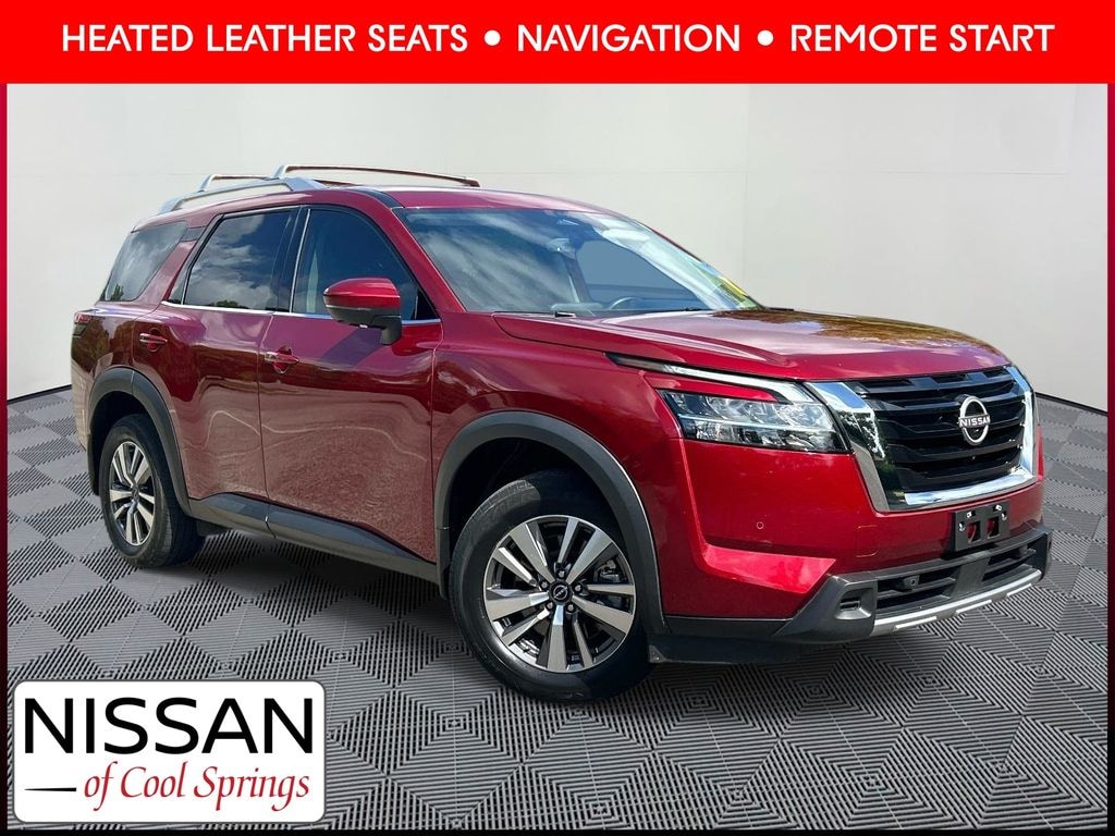 Used 2023 Nissan Pathfinder SL SUV