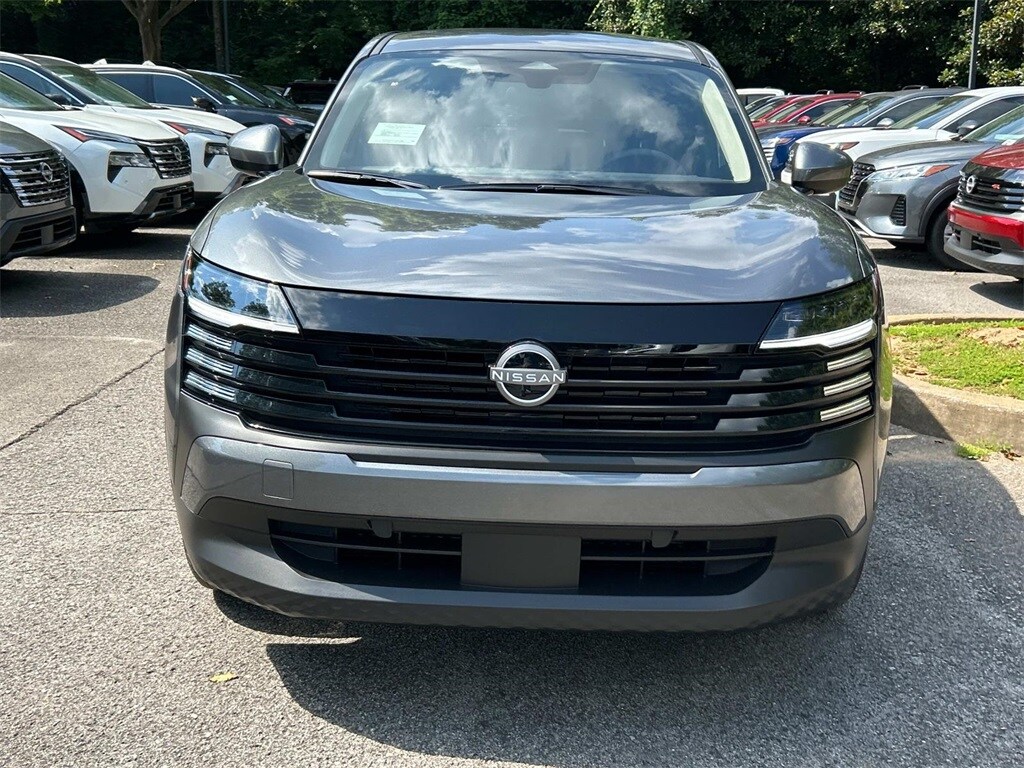 2025 Nissan Kicks SV photo 2