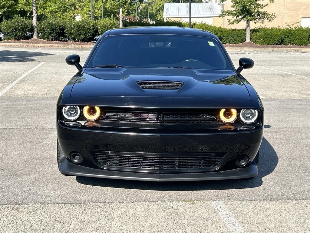 2C3CDZBT8PH696145