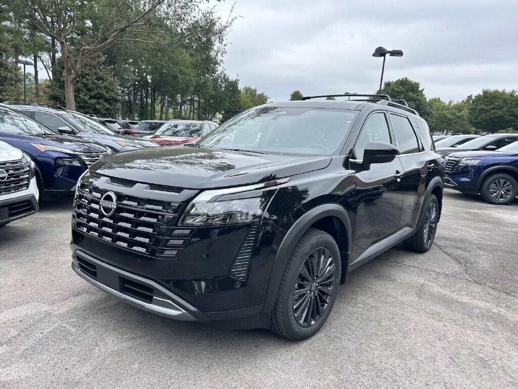 New 2026 Nissan Pathfinder SL SUV