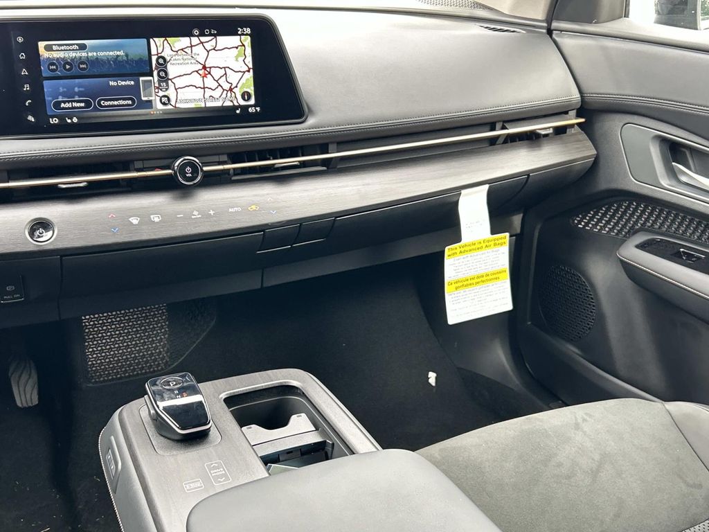 2025 Nissan ARIYA Engage+ - Photo 24