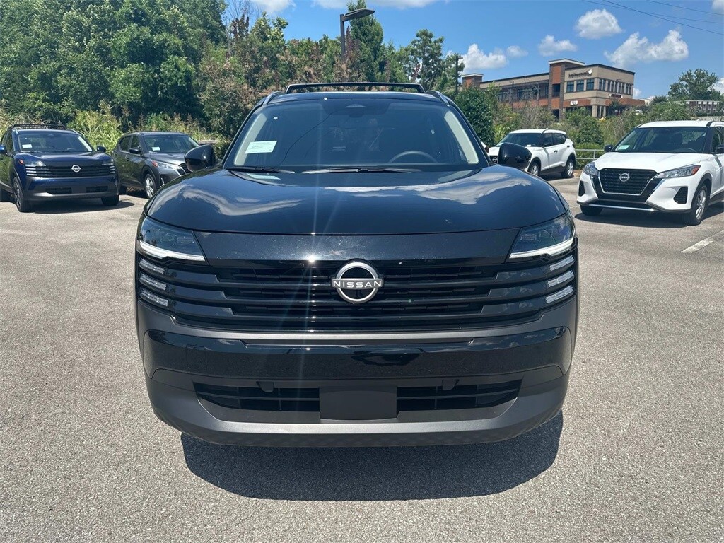 2025 Nissan Kicks SV photo 2