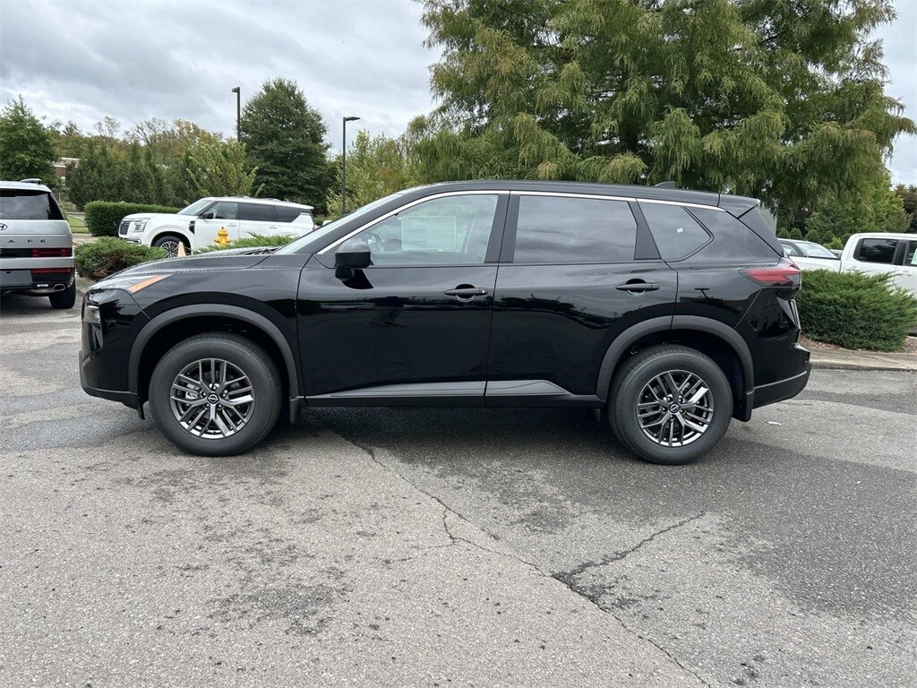 2026 Nissan Rogue S photo 3