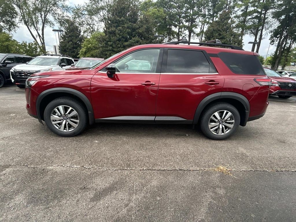 New 2026 Nissan Pathfinder SL SUV