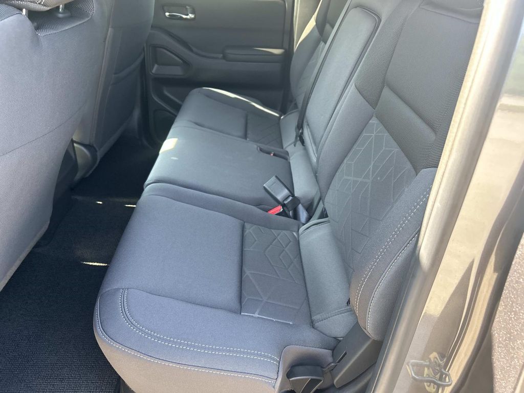 2026 Nissan Frontier SV - Photo 22