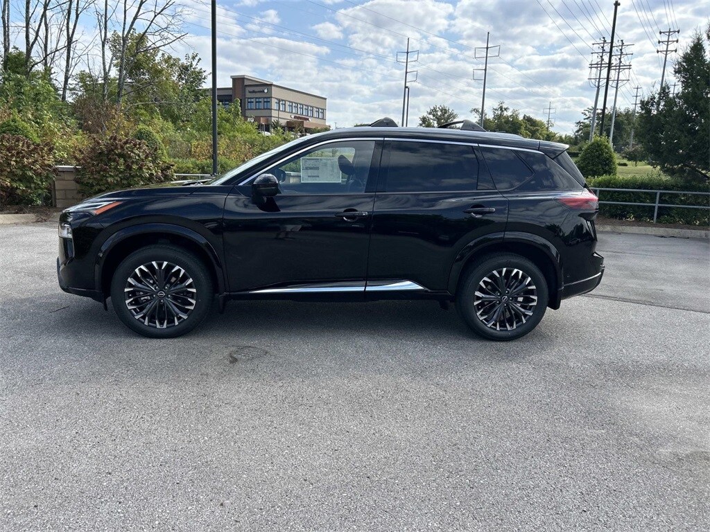 2026 Nissan Rogue Platinum photo 4