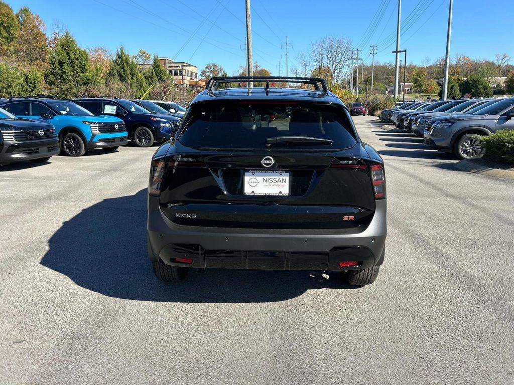 2026 Nissan KICKS SR - Photo 6