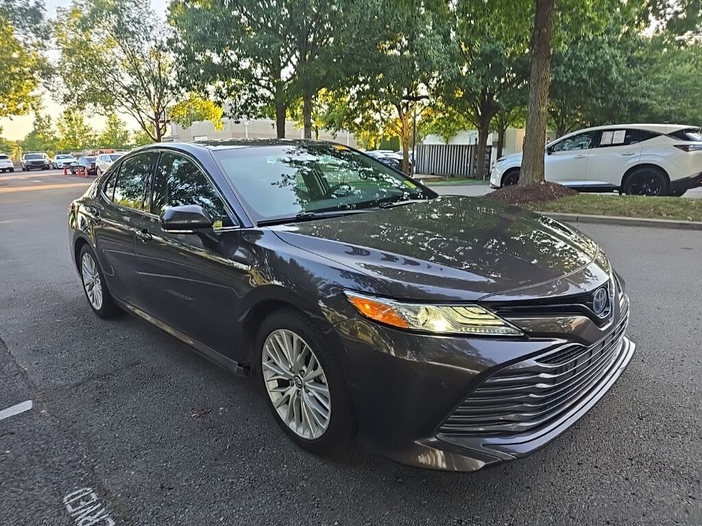 Used 2018 Toyota Camry Hybrid XLE Sedan