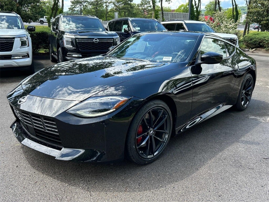 2025 Nissan Z Performance photo 3