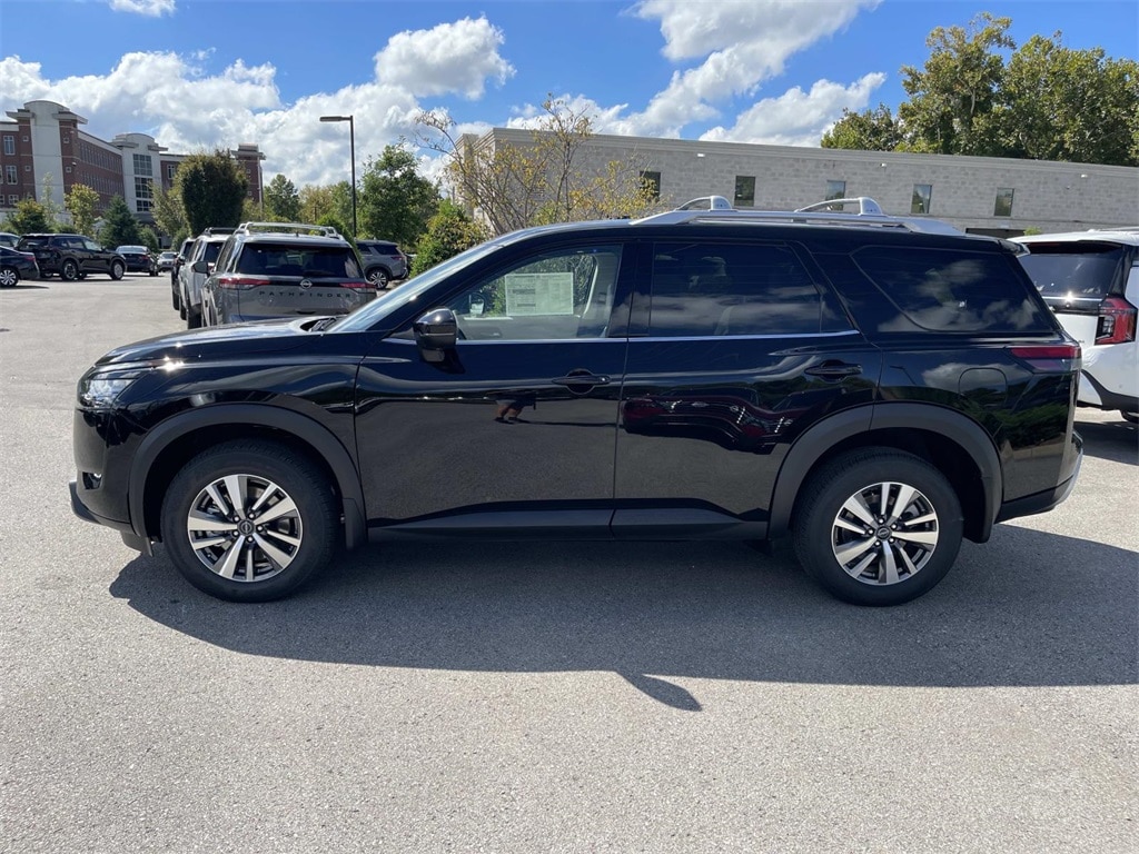 New 2025 Nissan Pathfinder SL SUV