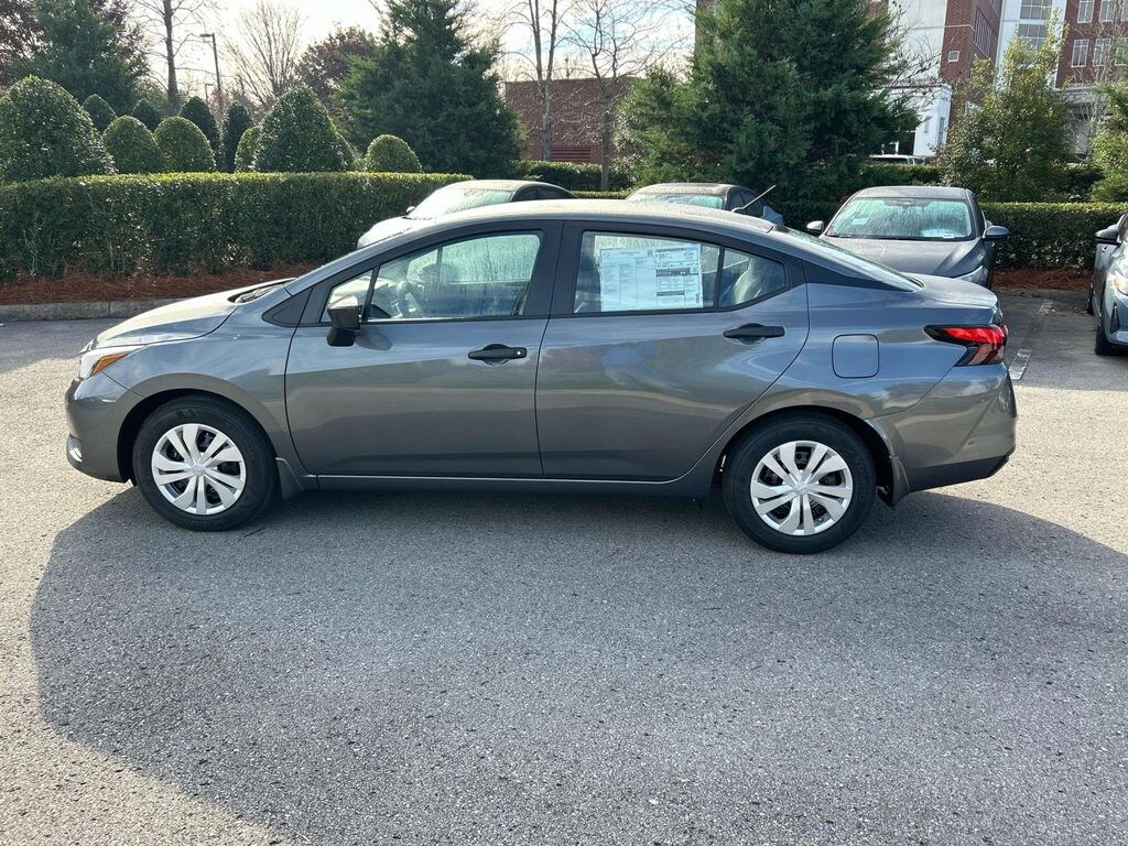 New 2025 Nissan Versa 1.6 S Sedan