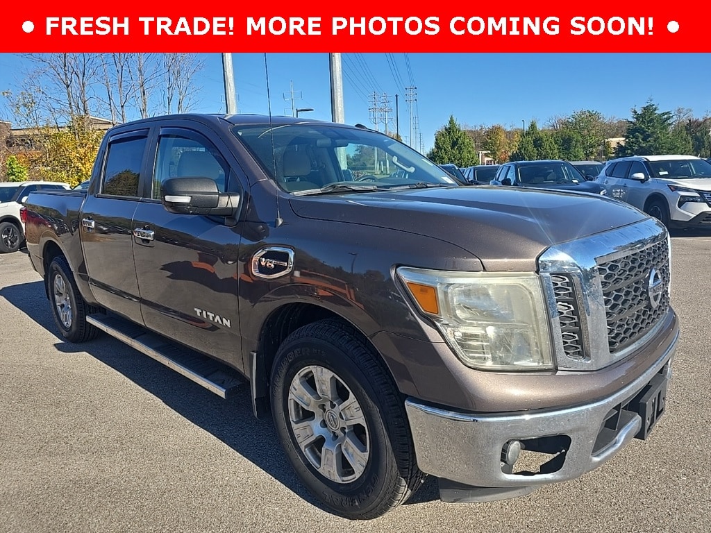 2017 Nissan Titan SV