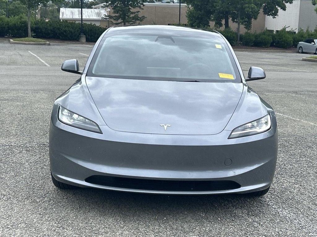 Used 2025 Tesla Model 3 Long Range with VIN 5YJ3E1EA5SF011098 for sale in Franklin, TN