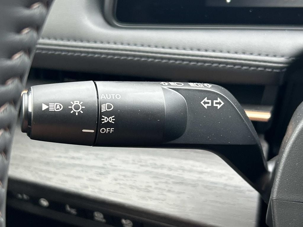 2025 Nissan ARIYA Engage+ - Photo 32