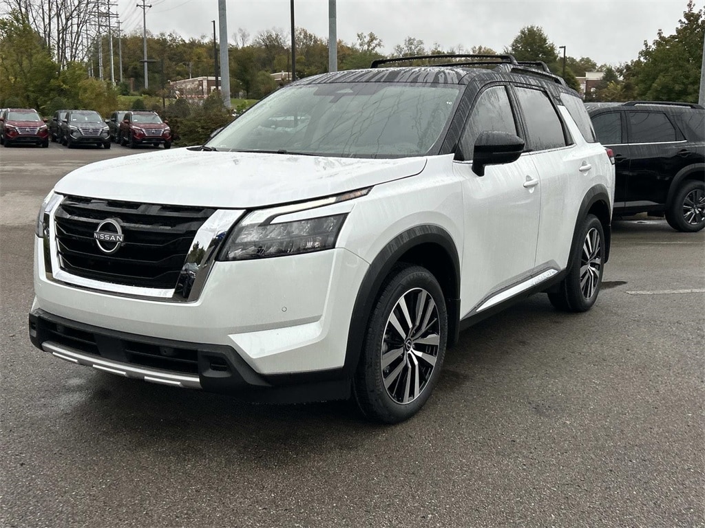 New 2025 Nissan Pathfinder Platinum SUV