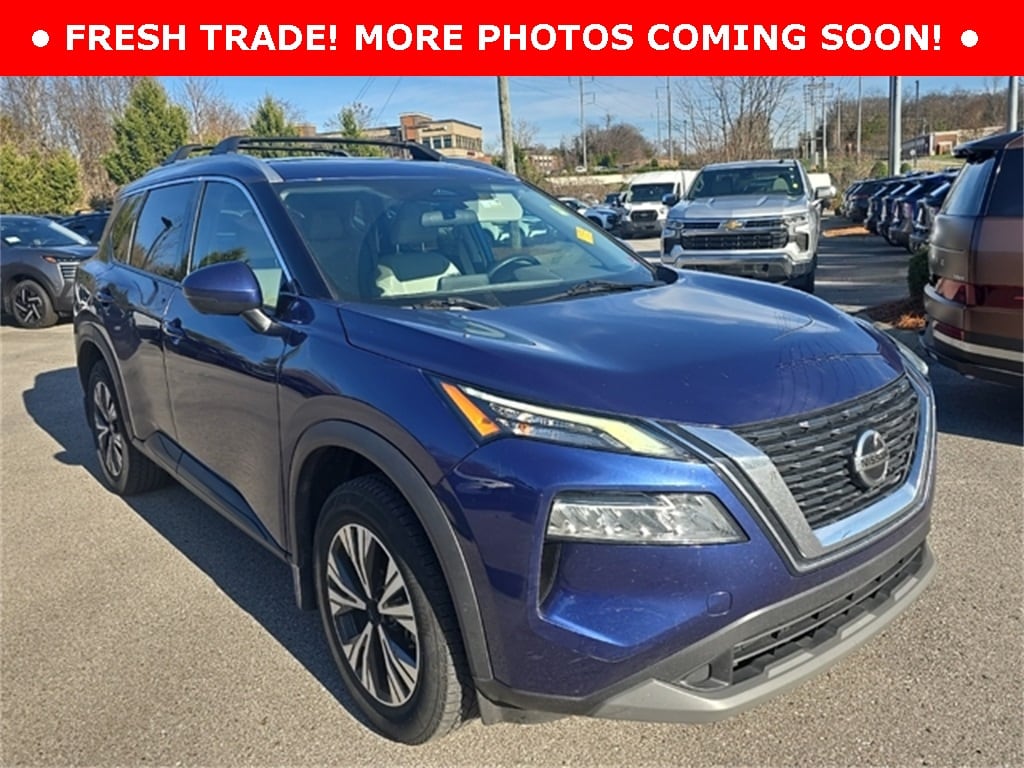 2021 Nissan Rogue SV's photo