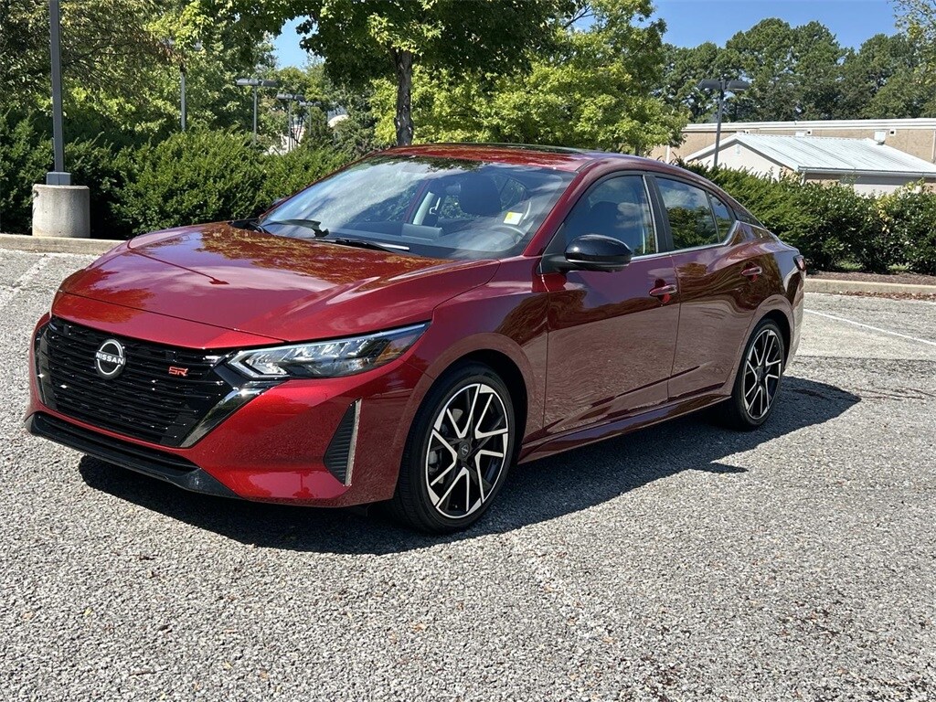2025 Nissan Sentra SR photo 3