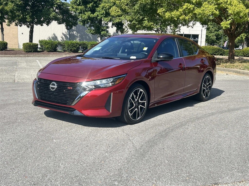 2024 Nissan Sentra SR photo 3