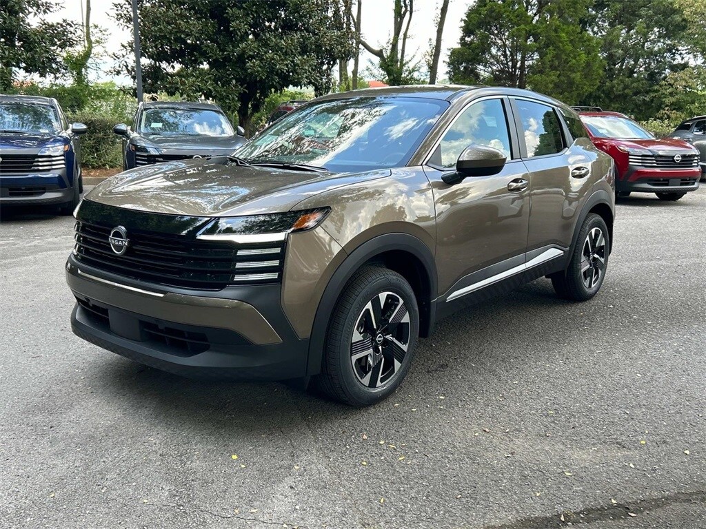 2025 Nissan Kicks SV photo 3