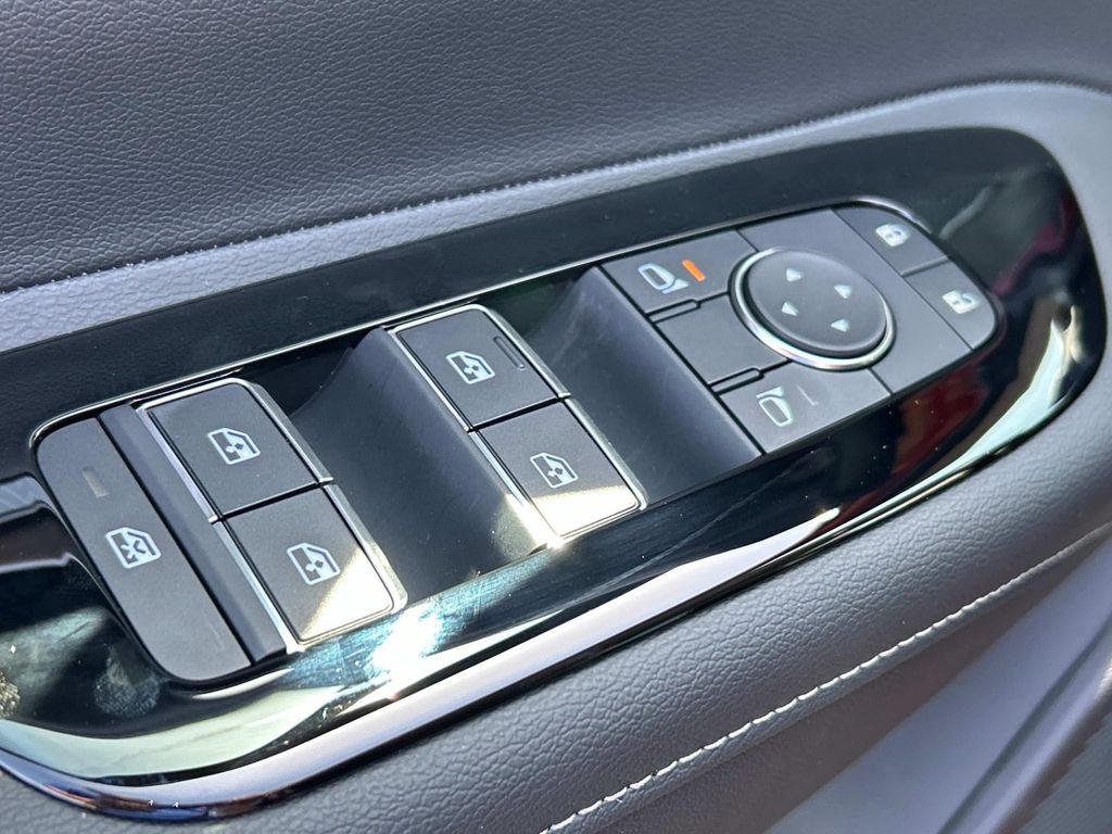 2025 Nissan Murano SL - Photo 18