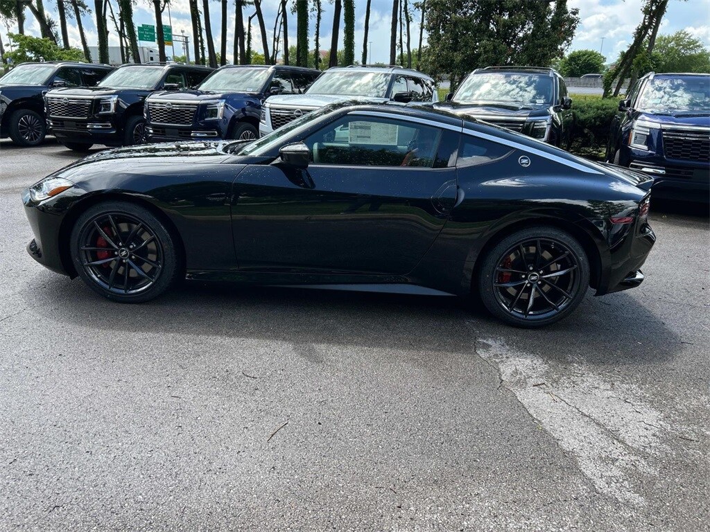 2025 Nissan Z Performance photo 4