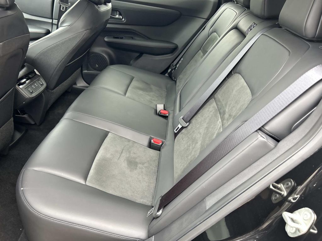 2025 Nissan ARIYA Engage+ - Photo 20