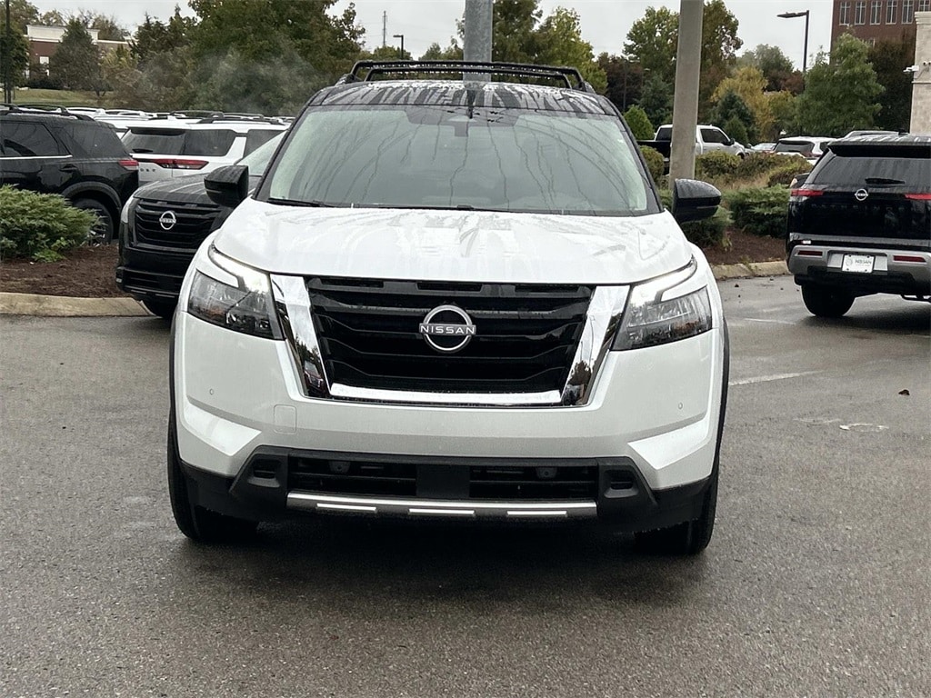 New 2025 Nissan Pathfinder Platinum SUV