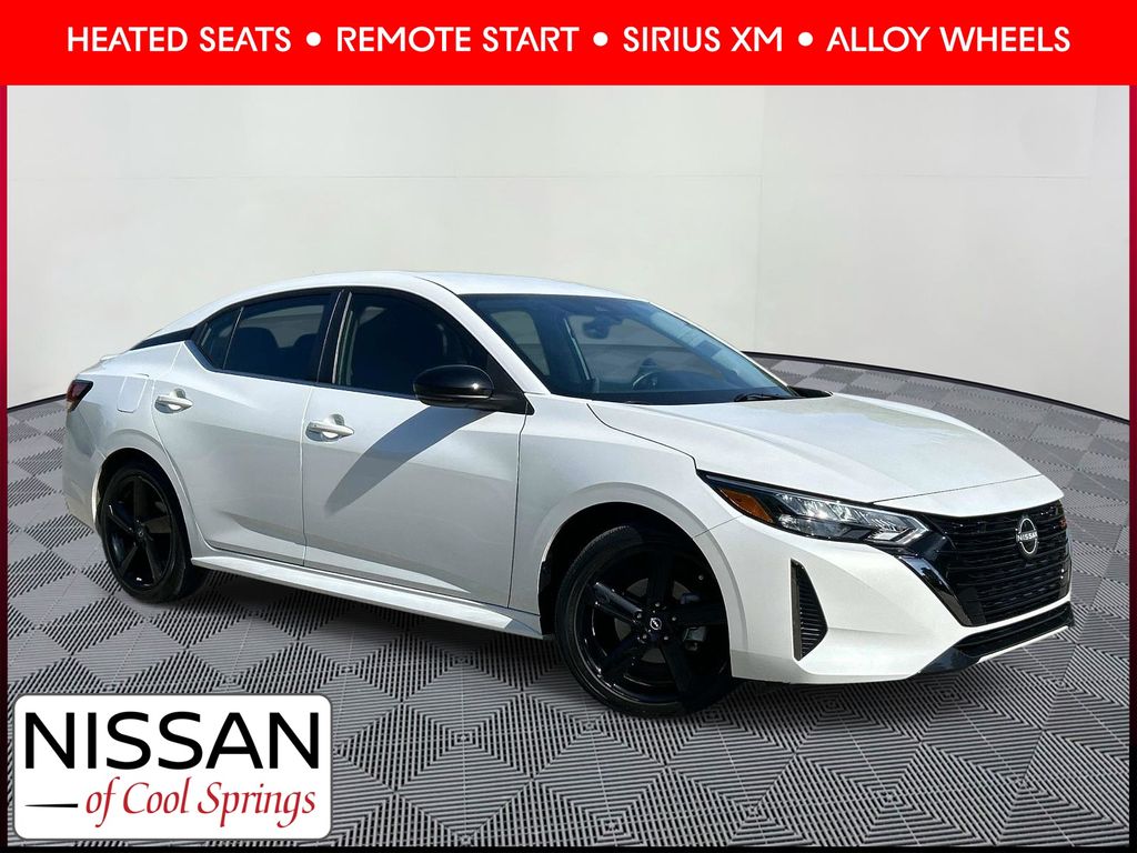 2024 Nissan Sentra SR CVT's photo