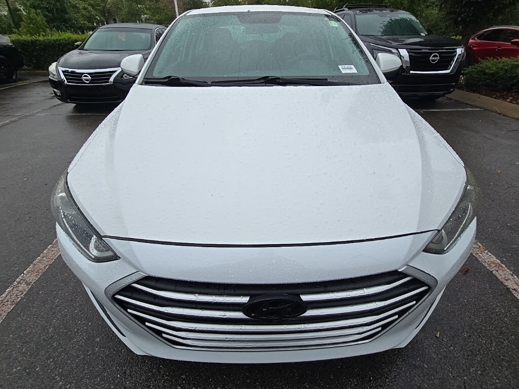 2018 Hyundai Elantra SEL photo 3