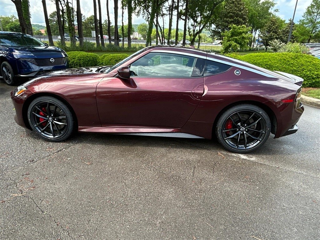 2025 Nissan Z Performance photo 4