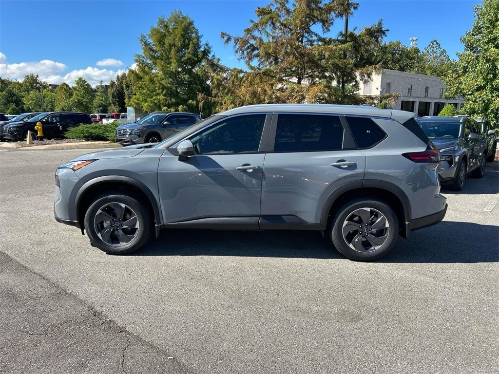 2026 Nissan Rogue SV photo 4