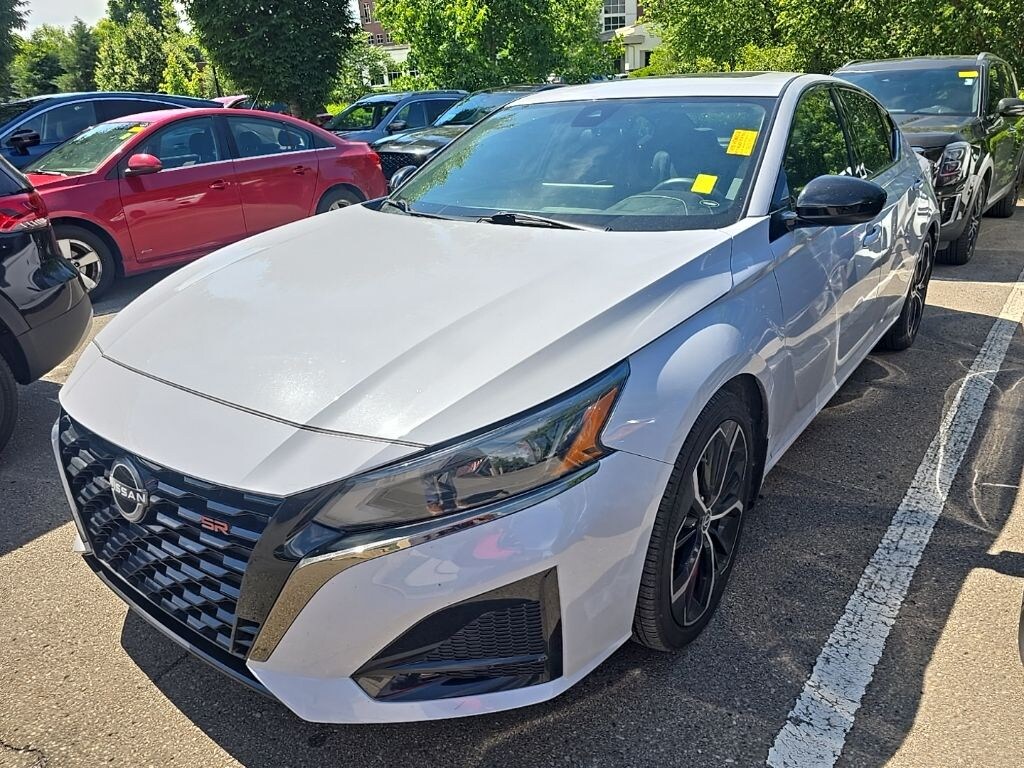 Used 2024 Nissan Altima 2.5 SR Sedan